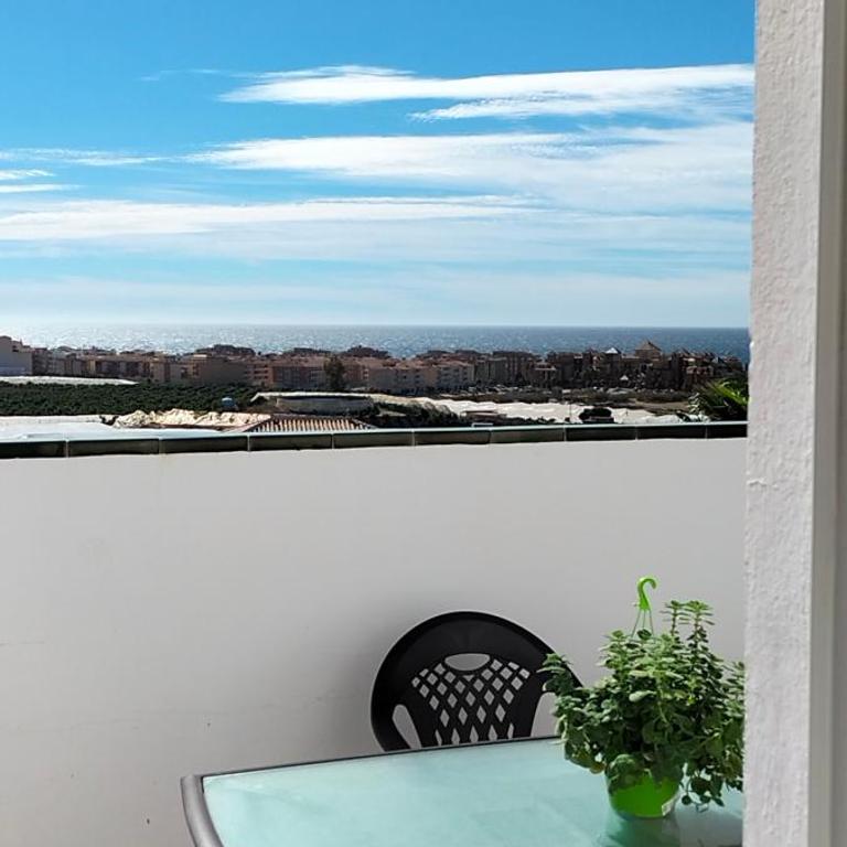 Ático Hogar de Tara - Apartamento de 2 dormitorios con terraza y vistas al mar - 8