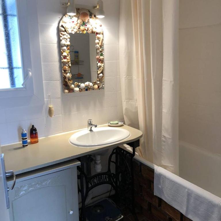 Appartement T3, avec terrasse, place de parking privée - Appartement - 6