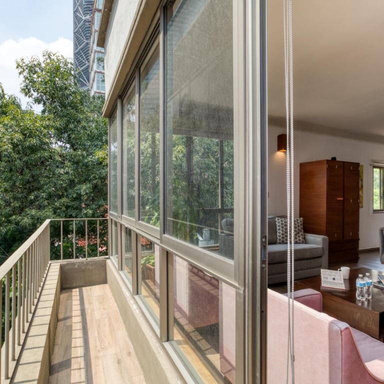 Tokio Ciento Diez - King Suite with Balcony - 14