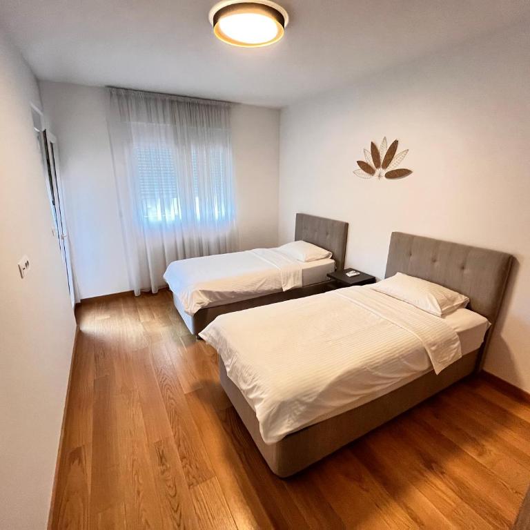 New City Luxury Apartments - Apartman sa 2 Spavaće Sobe i Balkonom - 12
