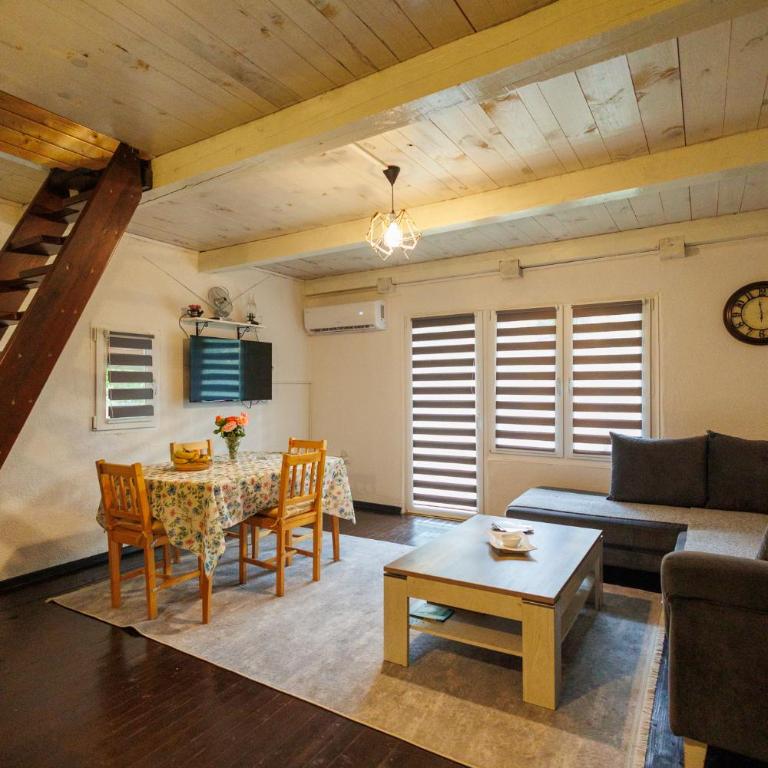 Studio apartman Farah - One-Bedroom Apartment - 9