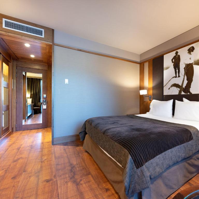 Hotel Val de Neu G.L. - Habitación Neu Classic con balcón - 5