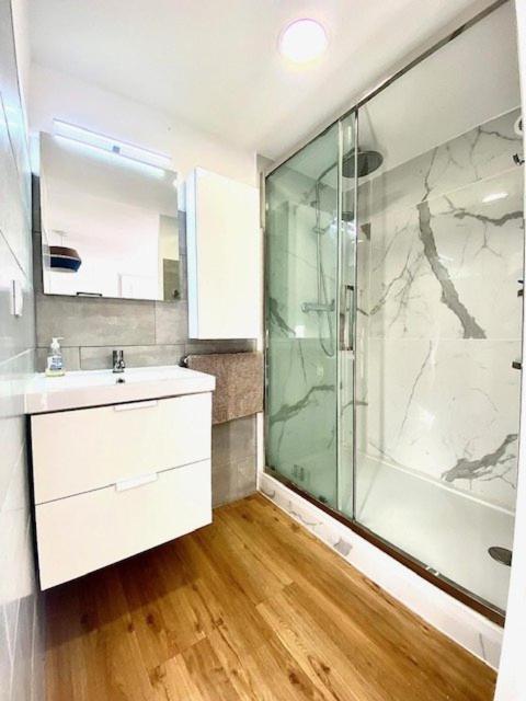 Maison, jardinet, terrasse, parking privée, climatisation - Apartment - 11