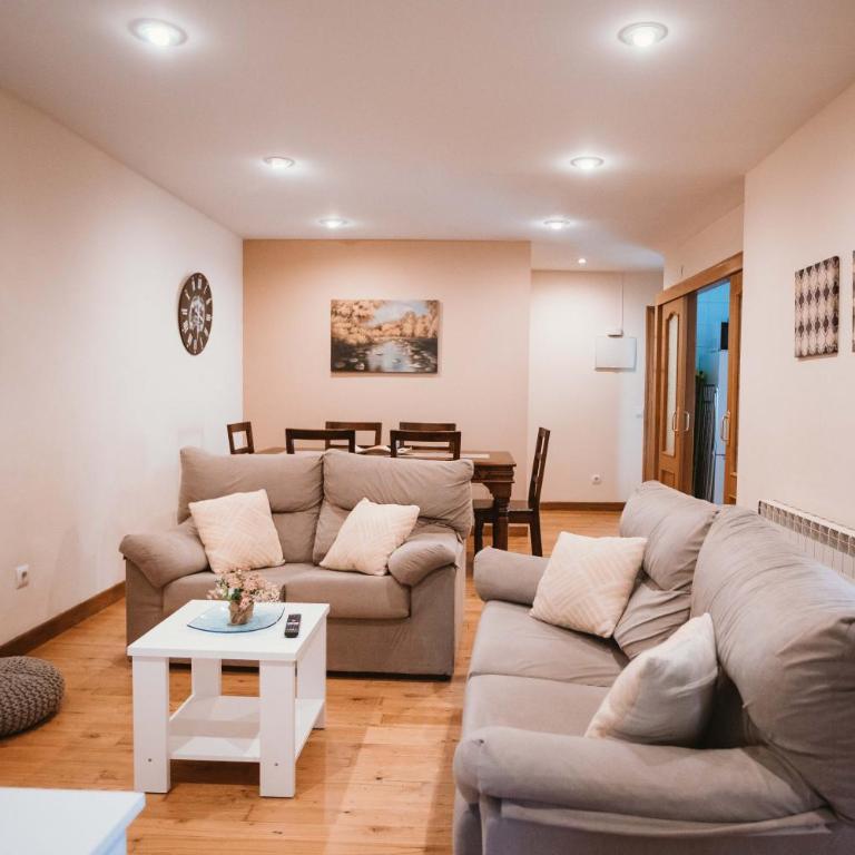 Las Ayalgas, apartamento en Llanes VUT-3935-AS - Three-Bedroom Apartment - 62