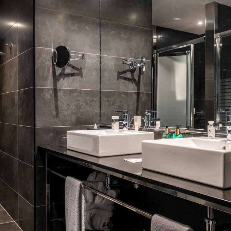 Hotel Val de Neu G.L. - Suite Neu (2 adultos + 2 niños) - 9