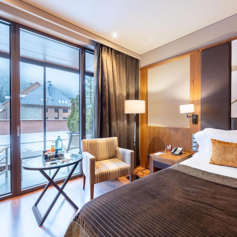 Hotel Val de Neu G.L. - Habitación Superior con balcón - 2