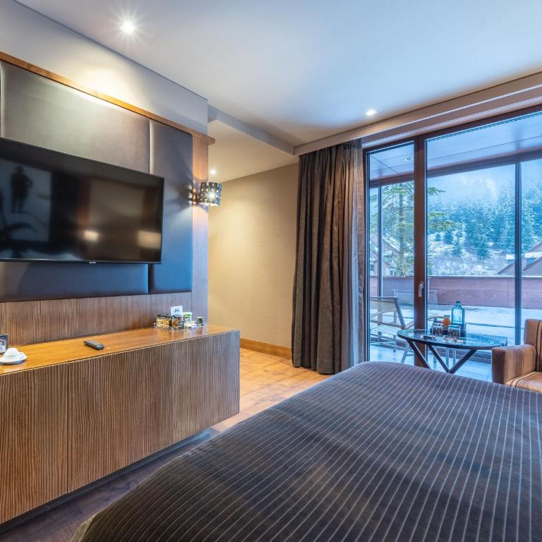 Hotel Val de Neu G.L. - Habitación Superior con balcón - 3