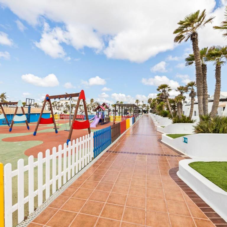 Home2Book Bright Apt Beach & Pool, Costa Teguise - Apartamento de 1 dormitorio con terraza - 4
