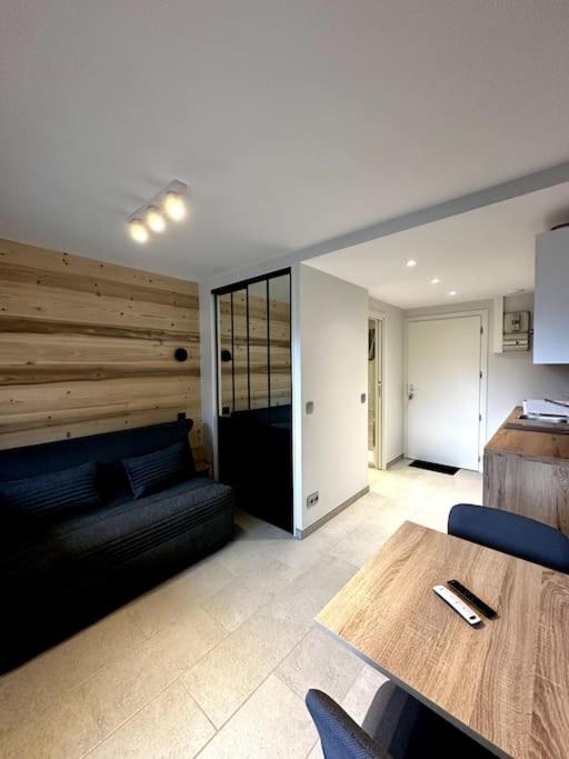 Joli petit studio neuf - One-Bedroom Apartment - 6