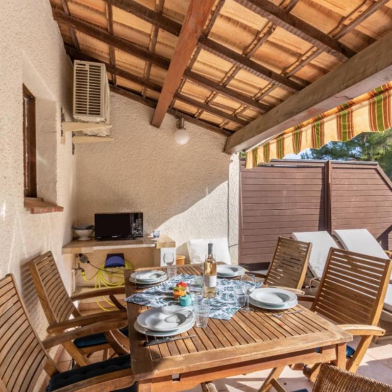 Superb apartment with terrace and private pool - Apartment - 4