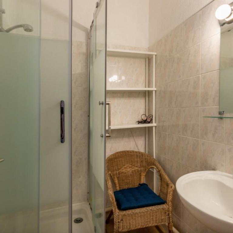 Superb apartment with terrace and private pool - Apartment - 9