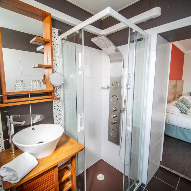 Hôtel Arc en Ciel et SPA Les Sables d'Olonne - Chambre Supérieure - 3