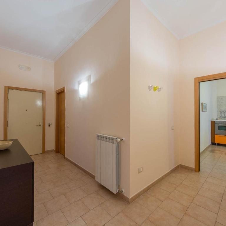 La Residenza - Appartamento con 2 Camere da Letto - 1