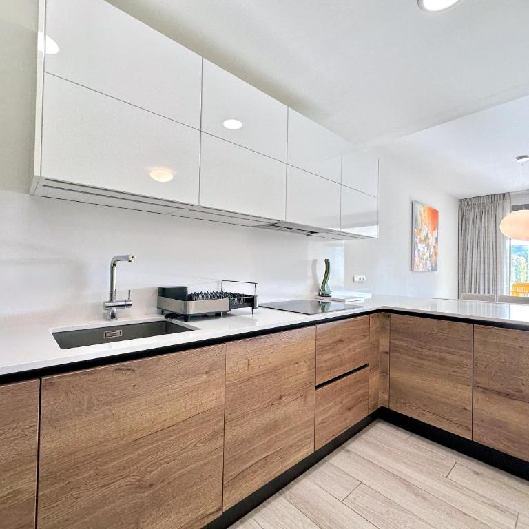 Modern 3-bedroom apartment in Casares Green - Apartamento de 3 dormitorios - 14