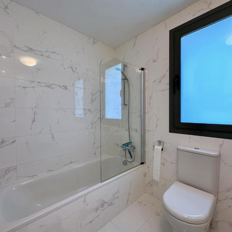 Modern 3-bedroom apartment in Casares Green - Apartamento de 3 dormitorios - 18