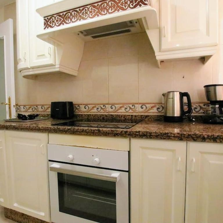 TESS Apartamento Don Miguel - Three-Bedroom Apartment - 9