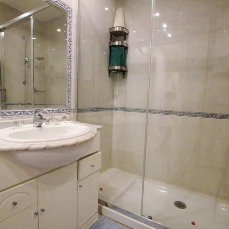 TESS Apartamento Don Miguel - Three-Bedroom Apartment - 12