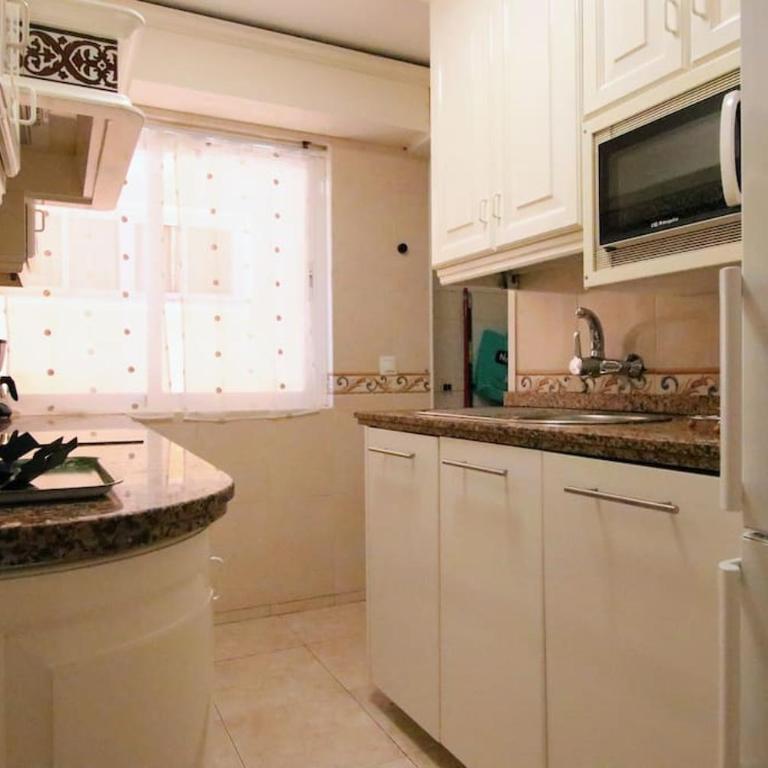 TESS Apartamento Don Miguel - Three-Bedroom Apartment - 10