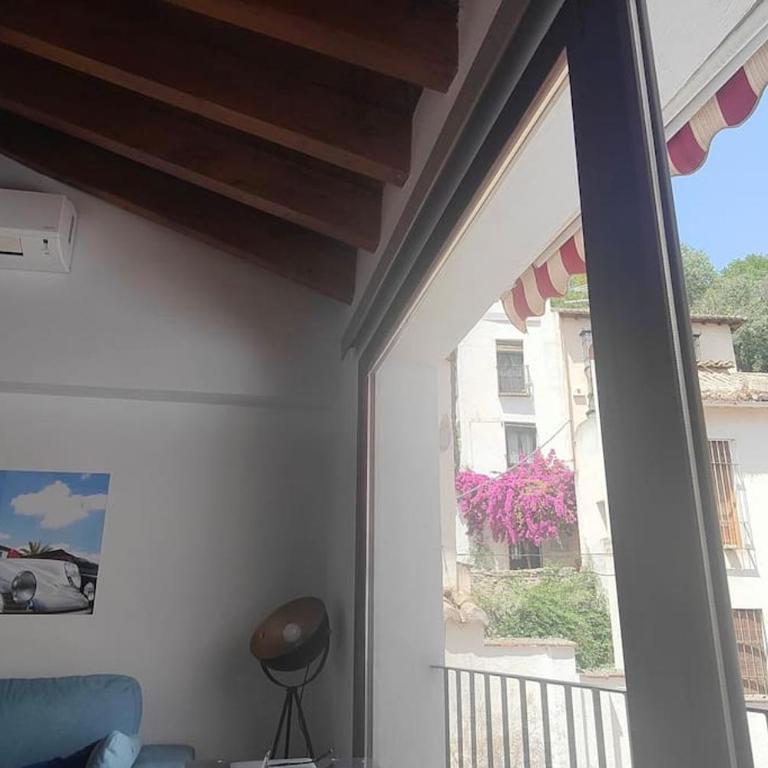 3 La Casa del Cuento - Ático con vista a la Alhambra - One-Bedroom Apartment - 17