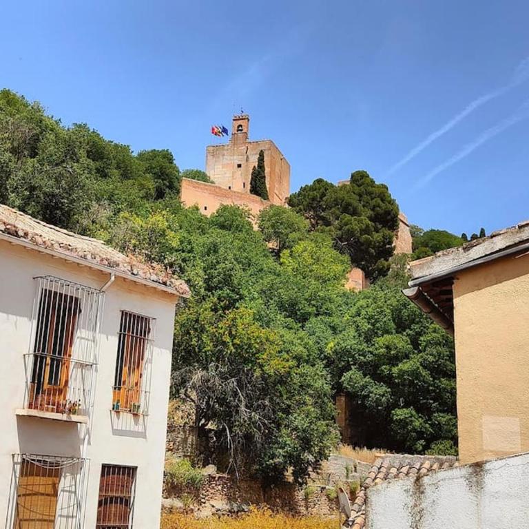 3 La Casa del Cuento - Ático con vista a la Alhambra - One-Bedroom Apartment - 20