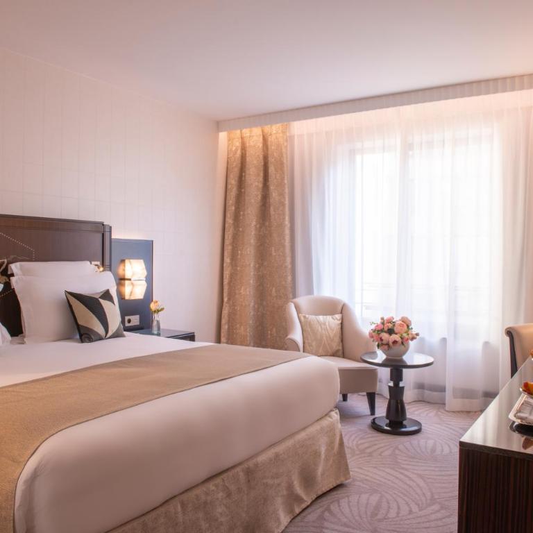 L'Hôtel du Collectionneur Paris - Chambre Lit King-Size Deluxe - Vue sur Jardin - 1