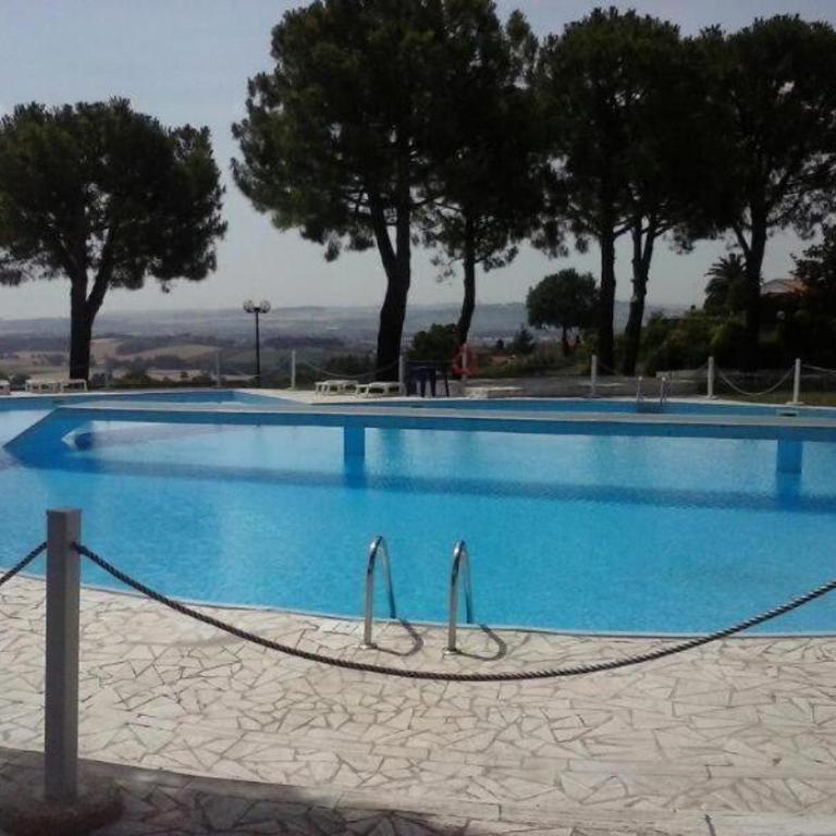 N195 - Numana, ampio pentalocale con giardino - Appartamento con 4 Camere - 24