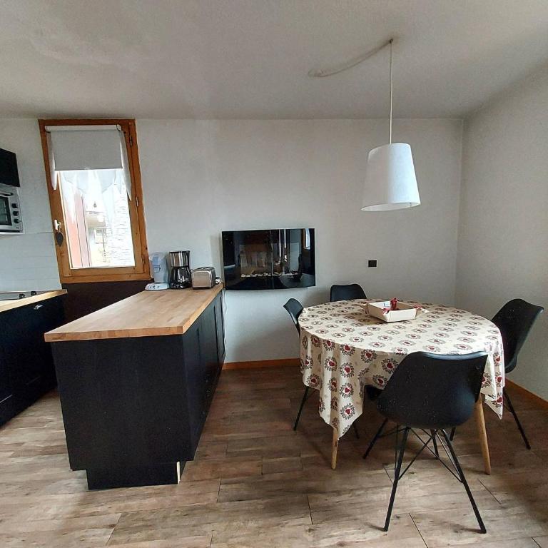Charmant 2P, 5 Pers, Centre La Plagne, Parking, Casier à Skis - Apartamento de 1 dormitorio - 2