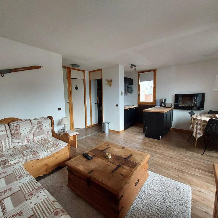 Charmant 2P, 5 Pers, Centre La Plagne, Parking, Casier à Skis - Apartamento de 1 dormitorio - 6