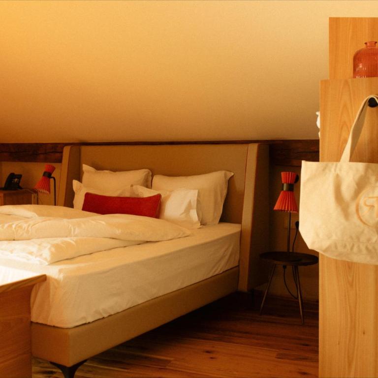 Langenmantel Historic Suites - Suite mit Balkon - 3