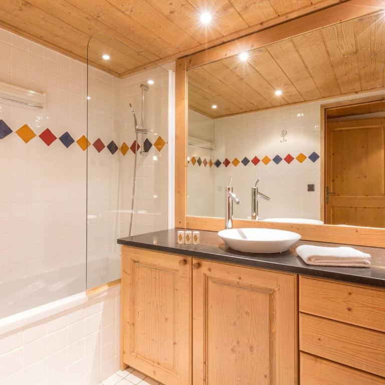 Appartement de standing 8 pers avec piscine, spa, parking inclus - Appartement 3 Chambres - 8