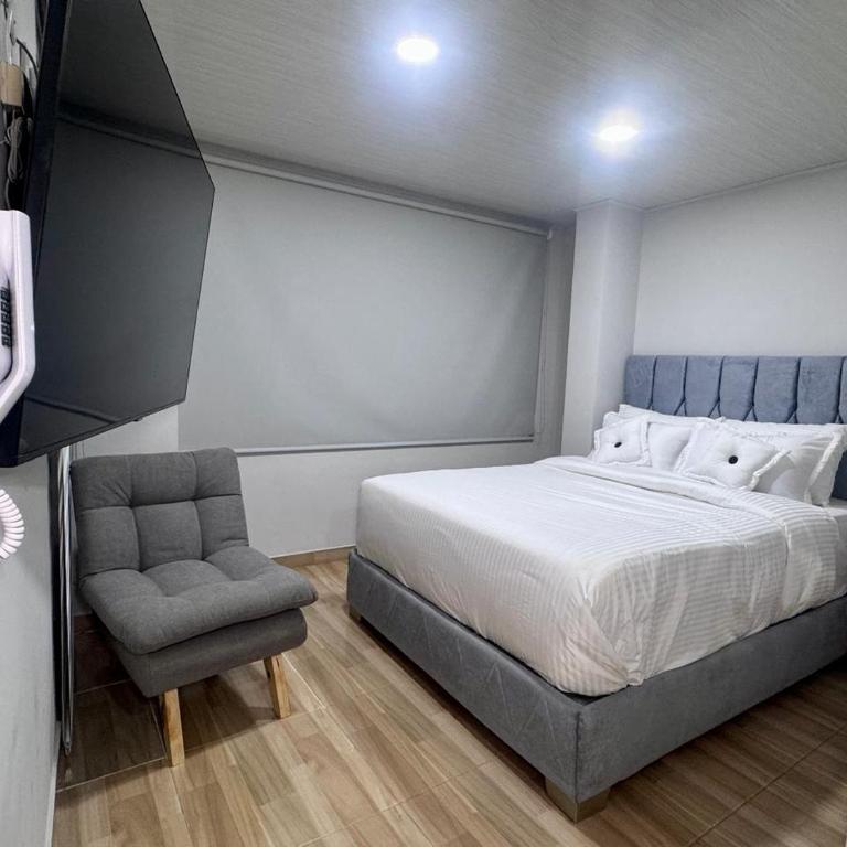 Hospedaje Casa Rueda - Habitación Doble con balcón - 2