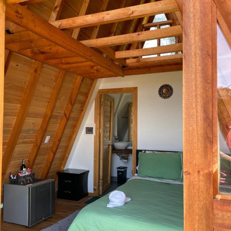 El Alpino Cabaña Glamping & Camping - Cottage with Garden View - 9