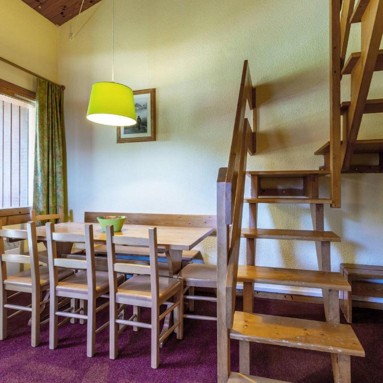 Duplex cosy 2 chambres, balcon, proche commerces et remontées, accepte animaux - FR-1-356-362 - Appartamento (7 Adulti) - 2
