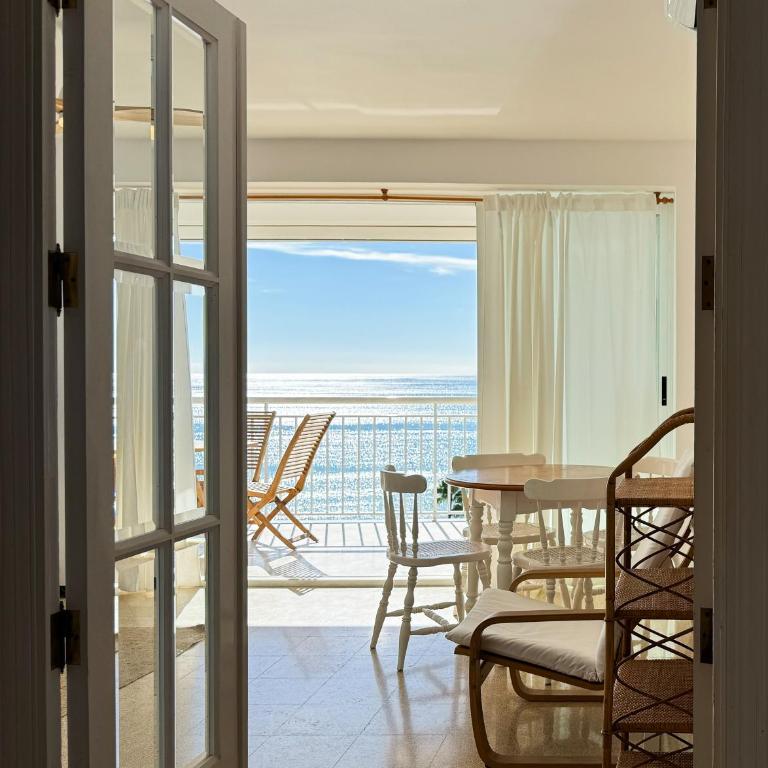 El Rubí - Two-Bedroom Apartment with Terrace and Sea View - 24