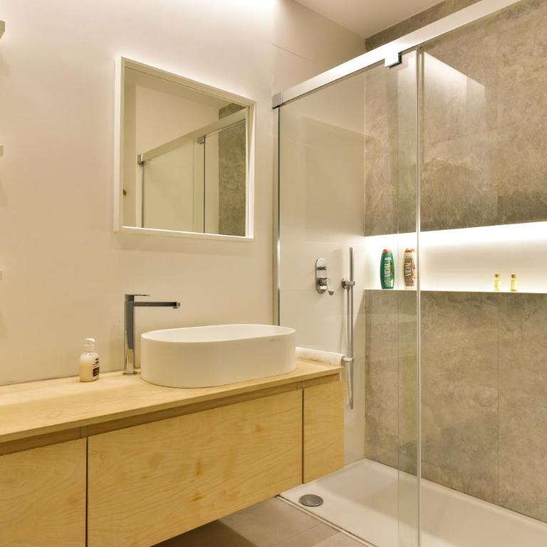 Oasi Piceni Apartment San Lorenzo - Appartamento Deluxe con 2 Camere da Letto e Balcone - 4