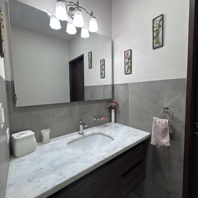 Elegante departamento 3 dormitorios en area privilegiada - Apartamento de 3 dormitorios - 35