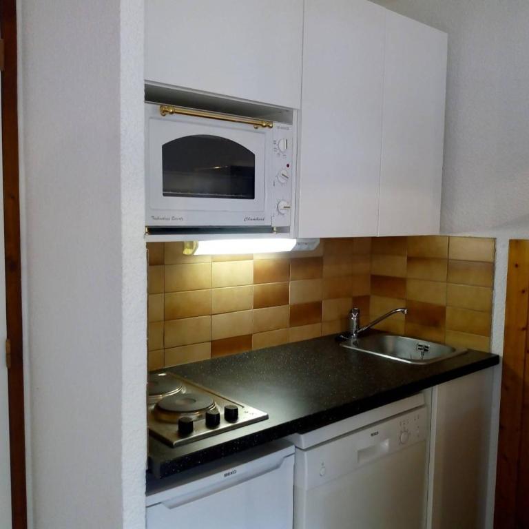 Appartement cosy 4 couchages à Méribel, bord de pistes - FR-1-355-61 - Studio - 5