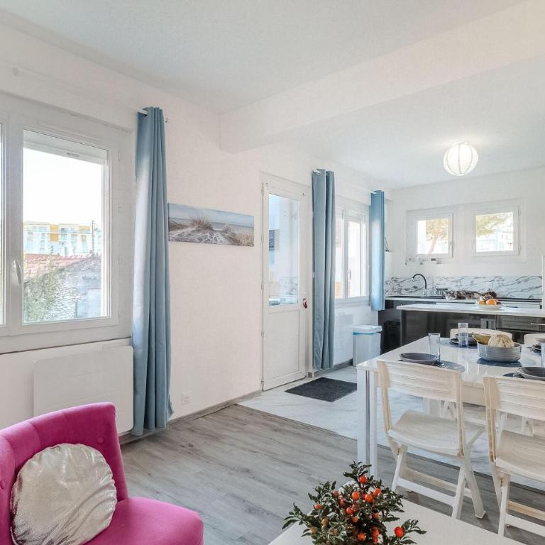 Beautiful Home In Royan With Wifi - Maison de Vacances 2 Chambres - 4