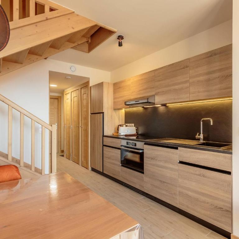 Duplex cosy avec piscine et spa, pied des pistes - Two-Bedroom Apartment - 4