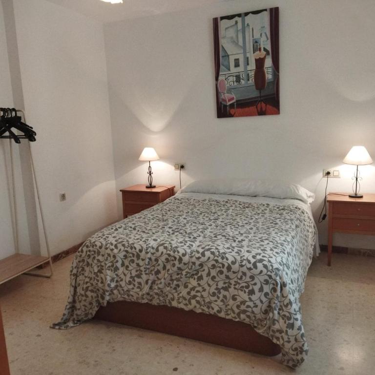 Piso Plaza de las Flores - Two-Bedroom Apartment - 24