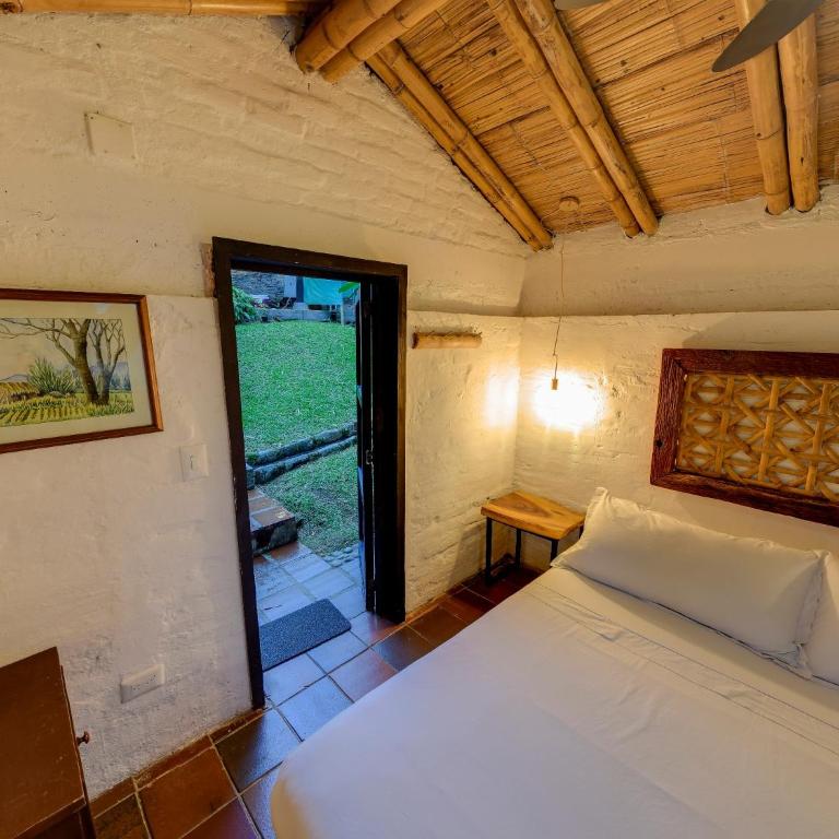 Eco Hotel Hacienda El Diamante - Habitación Doble con vistas al jardín - 5