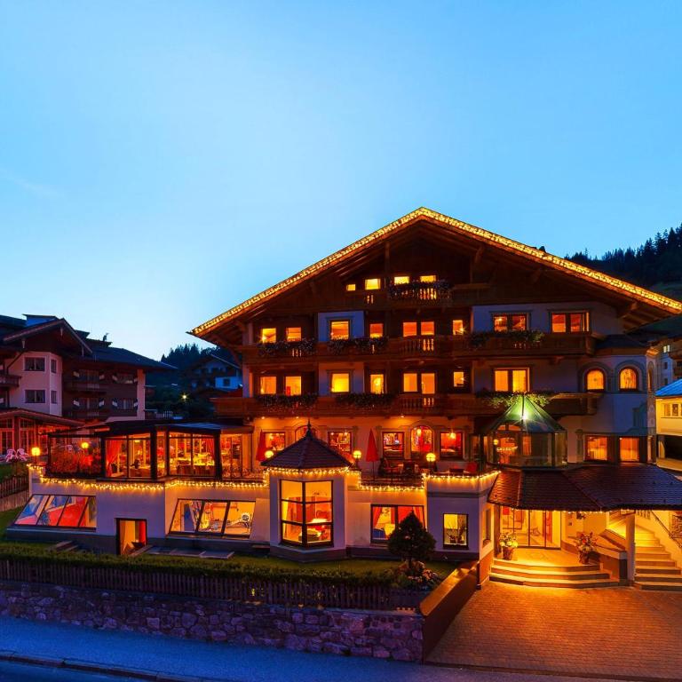 Hotel Kristall - Adults Only - Standard Doppelzimmer mit Bergblick - 1