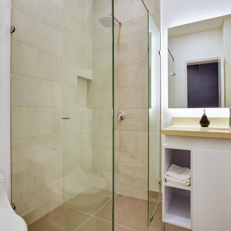 Granada Executive Suites - Apartamento Superior con balcón - 1