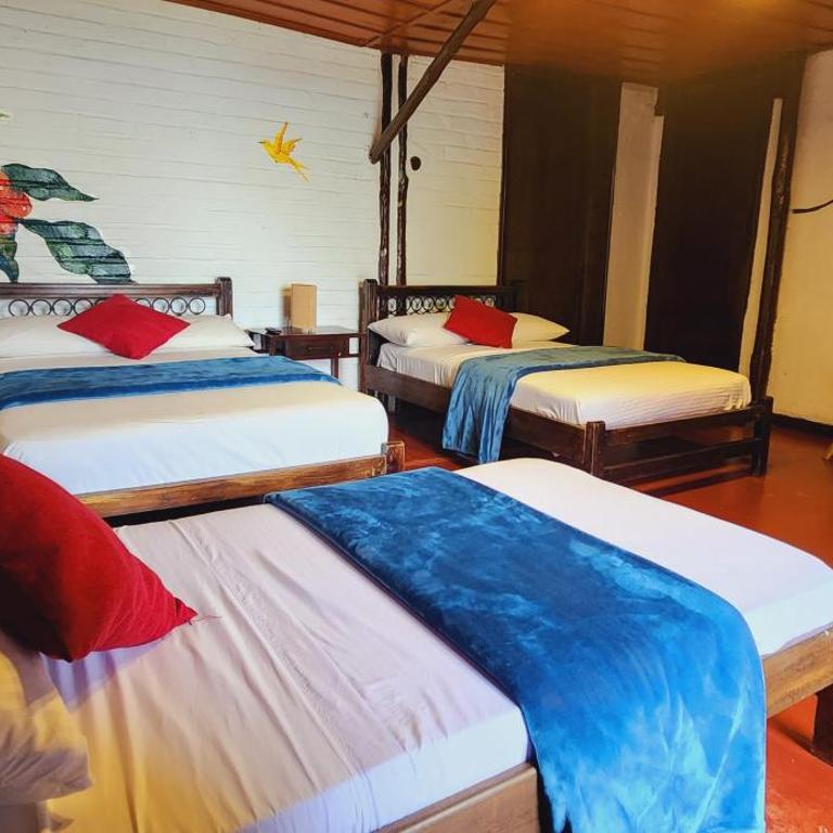 CASA HOTEL MÁLAGA - Habitación cuádruple - 5