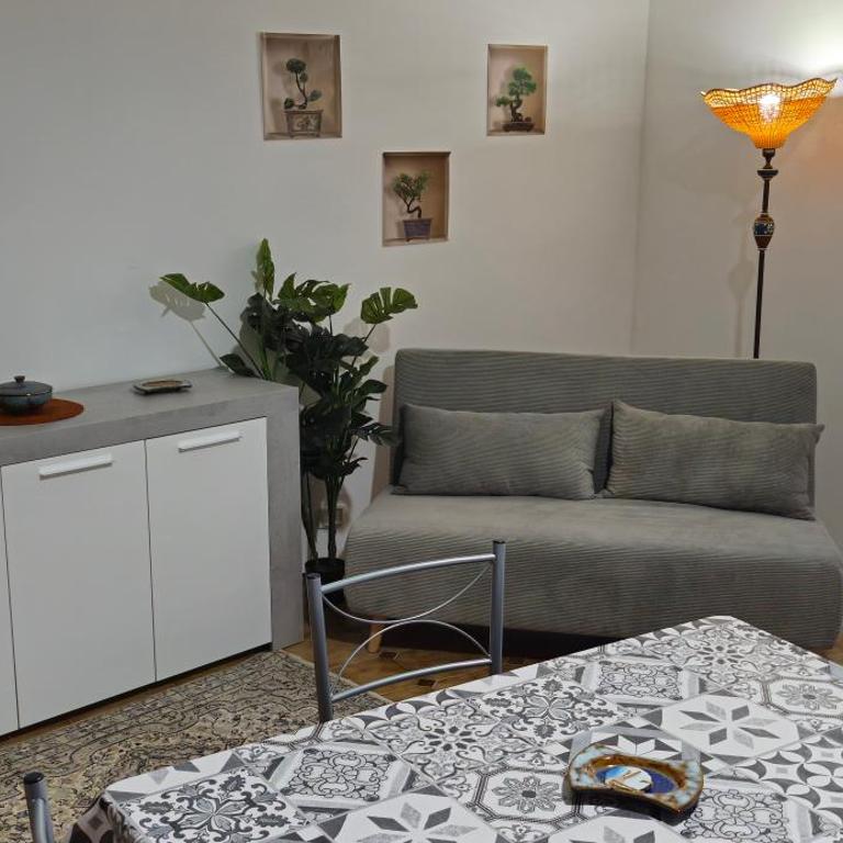 Via Roma 55 - Appartamento con 2 Camere da Letto - 38