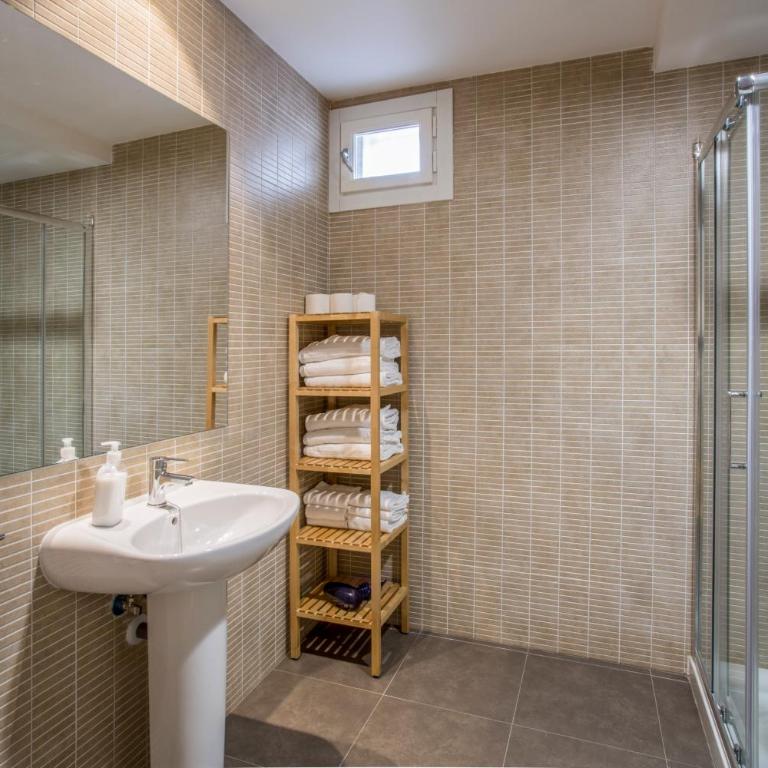 Slow Suites Luchana - Apartamento Deluxe de 4 dormitorios - 12