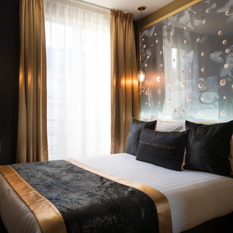 Hotel Les Bulles De Paris - 2 Chambres Côte à Côte - 4