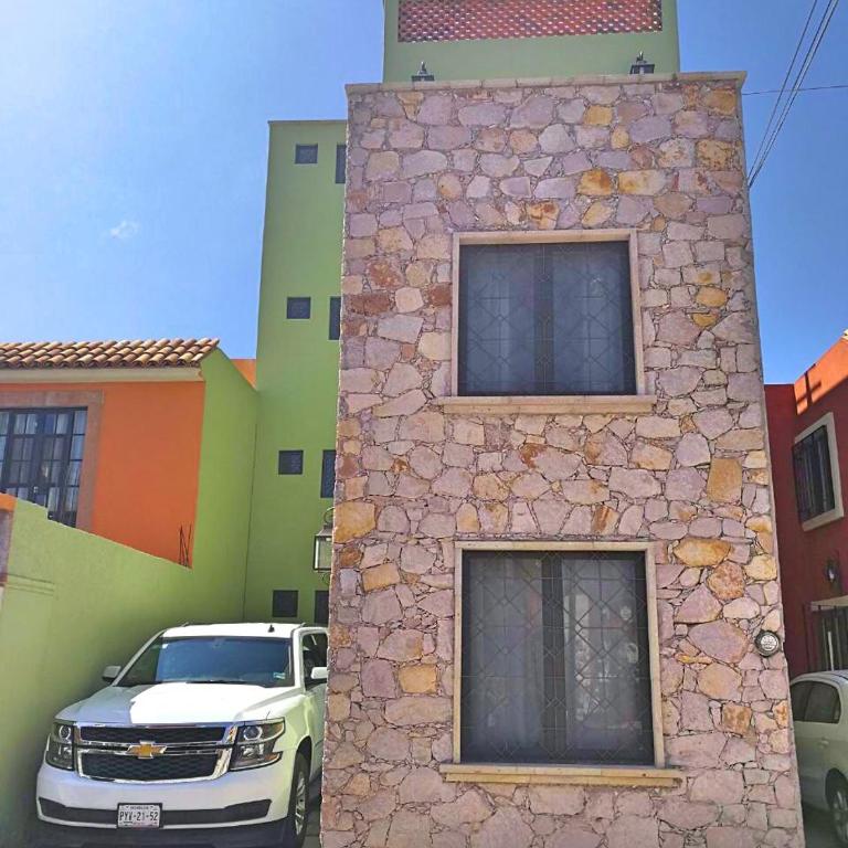 Casa Eugenia, tu hogar en San Miguel de Allende - Three-Bedroom House - 23