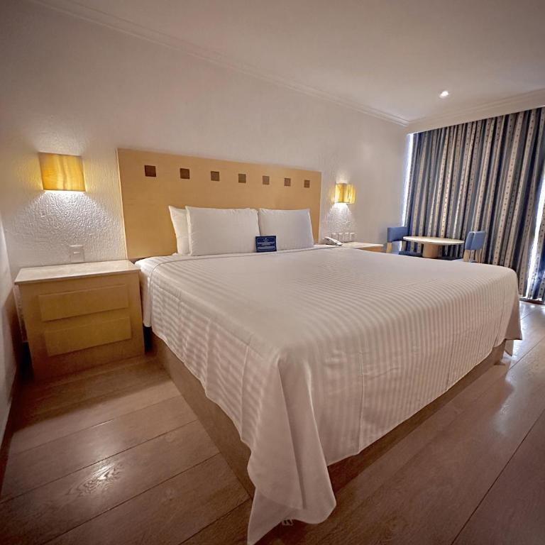 Hotel Stella Maris - Habitación Superior con cama extragrande - 6