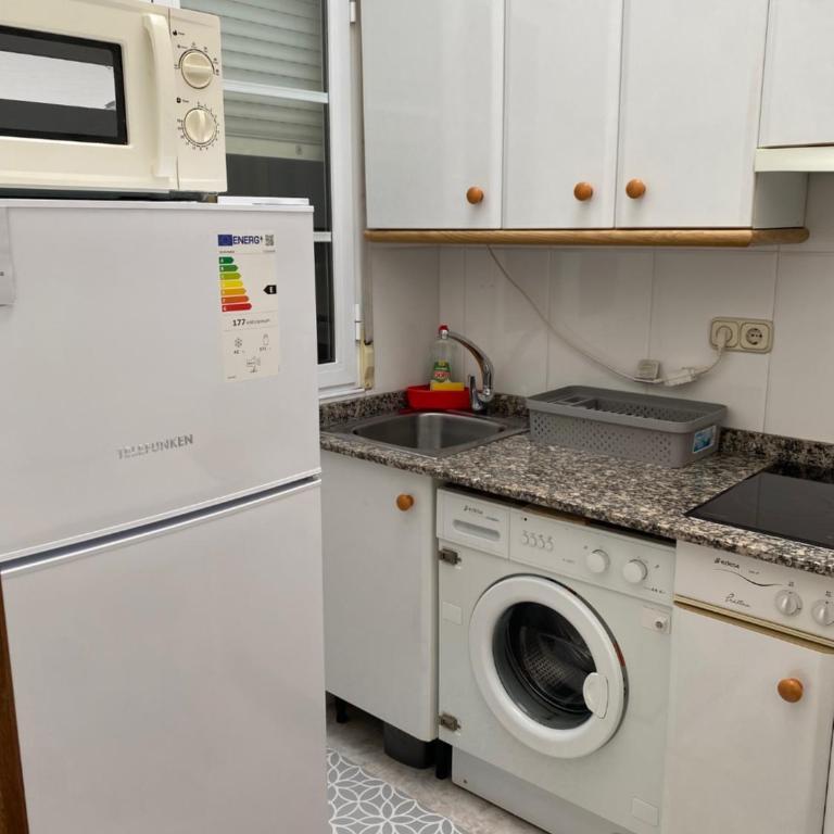 Atico en el casco histórico - Apartamento de 1 dormitorio - 4
